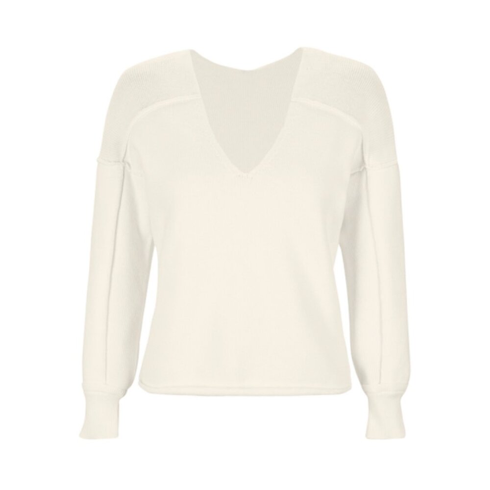S22 Cabi Easy Pullover lightweight VNeck sweater in Ivory